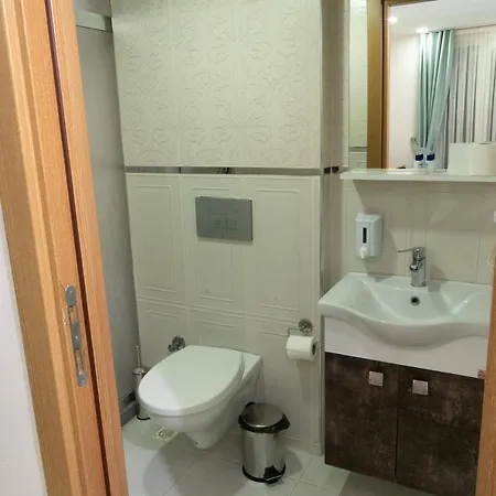 Loss * Κωνσταντινούπολη